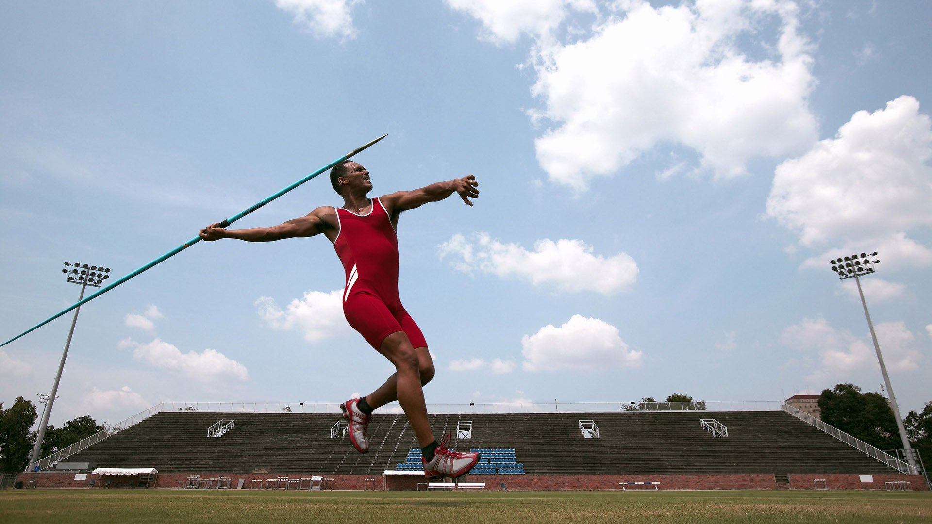世界“无电梯日”官方统计 参赛城市楼梯登高总级数惊人